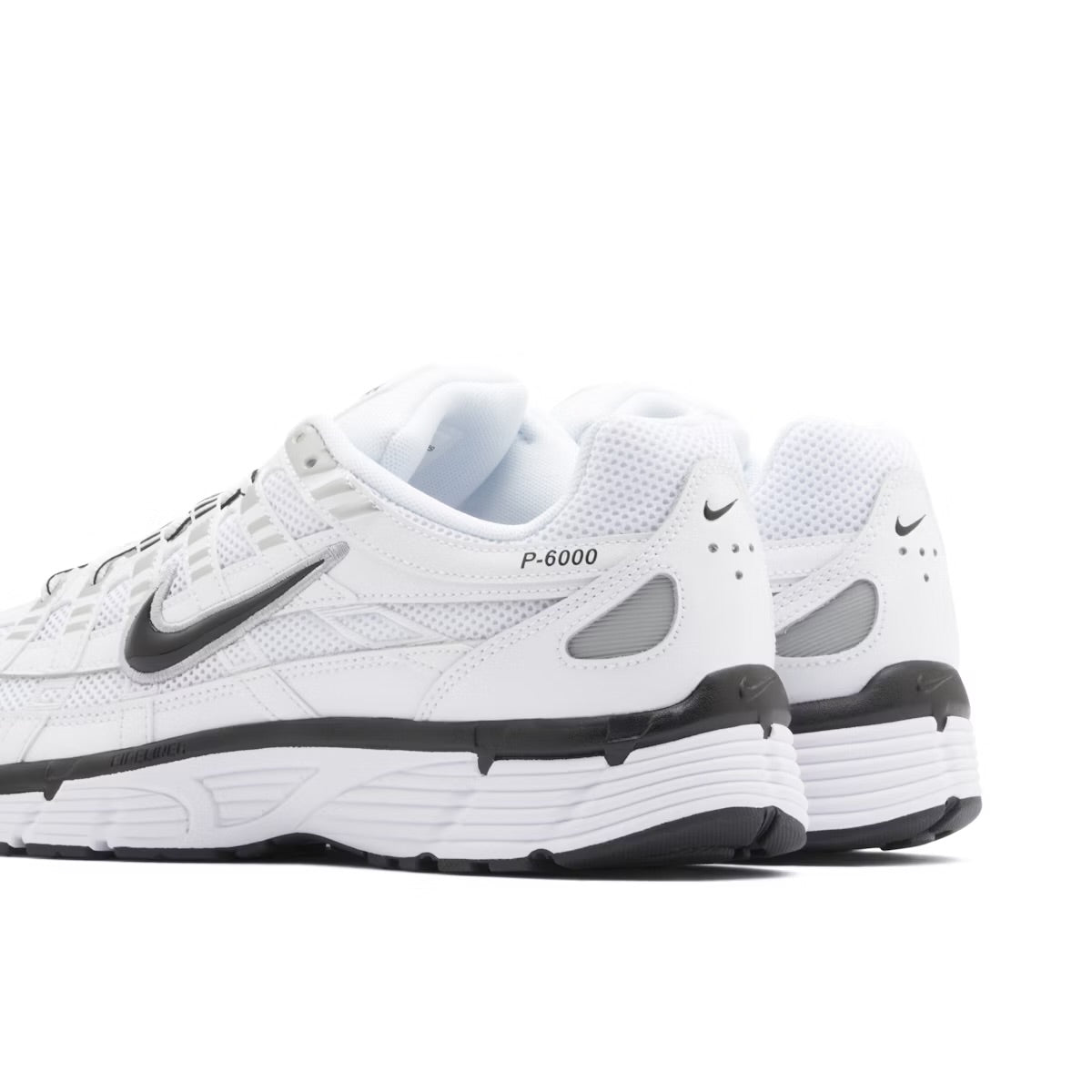NIKE P-6000 WHITE METALLIC SILVER BLACK