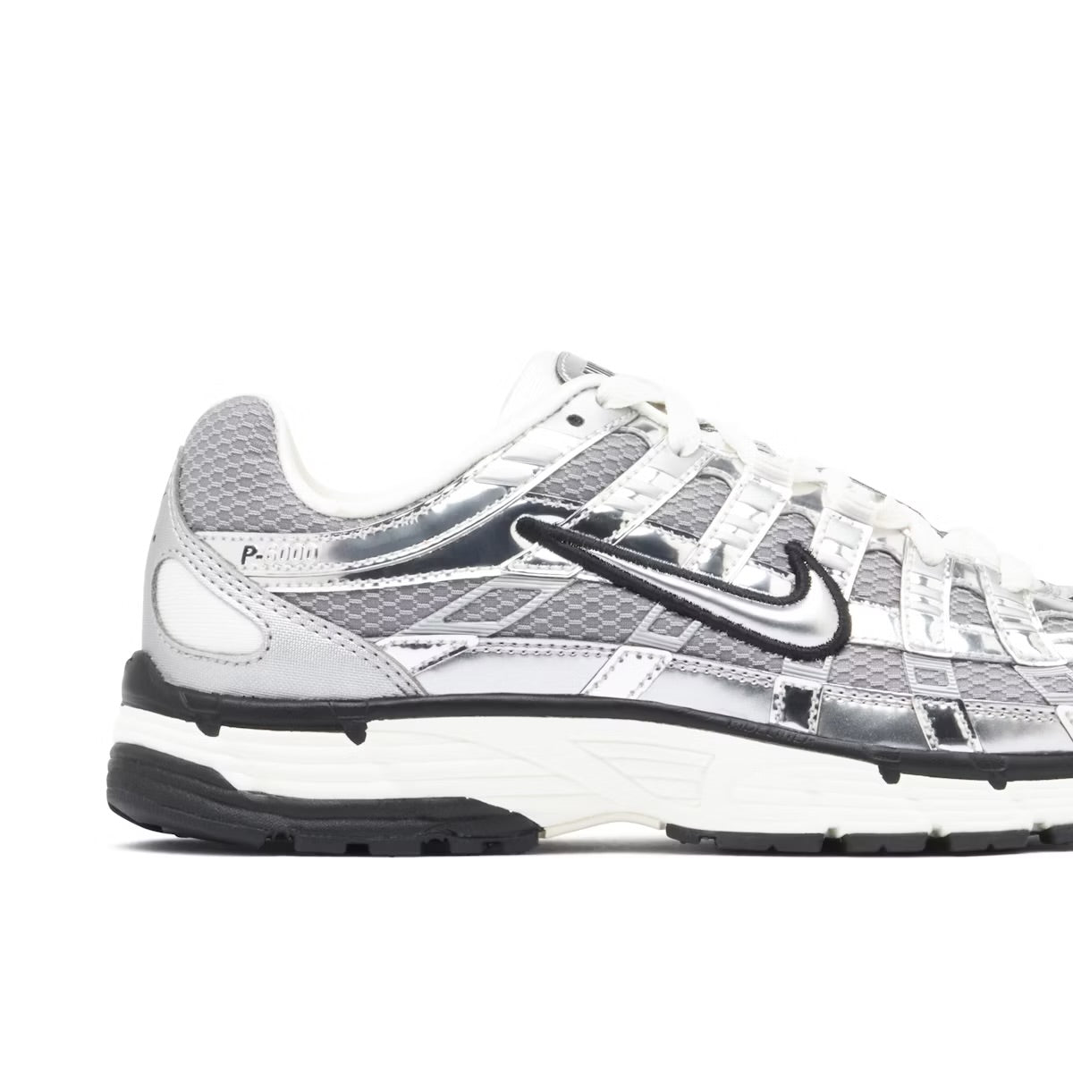 NIKE P-6000 METALLIC SILVER