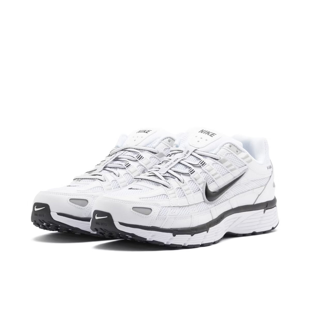 NIKE P-6000 WHITE METALLIC SILVER BLACK